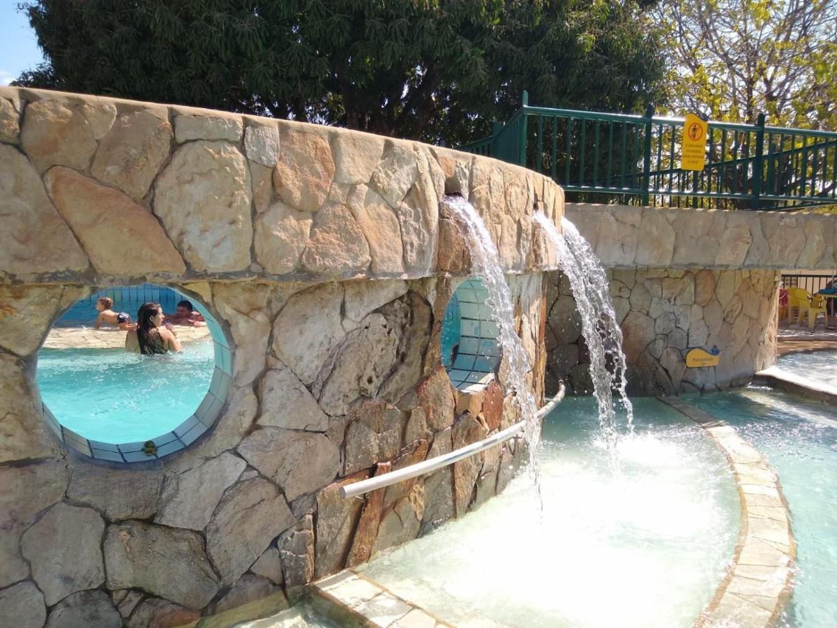 Villa Di Roma Piazza - JC TEMPORADA Caldas Novas Esterno foto